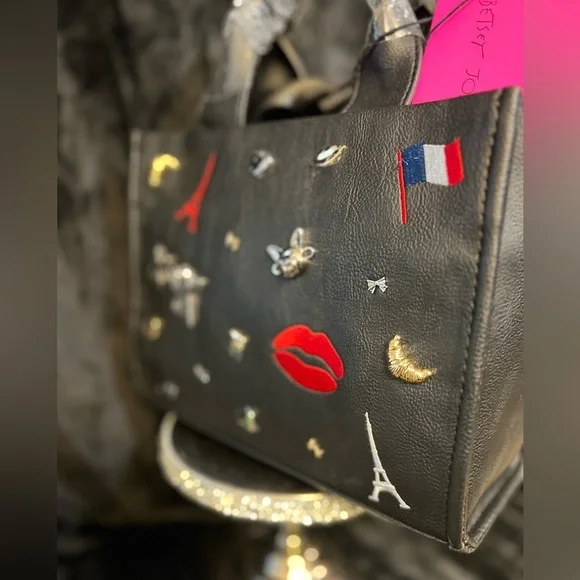 ❤️👄NWT-Betsey Johnson Nora Embossed Paris Charm Mini Tote👄❤️ - Picture 9 of 16